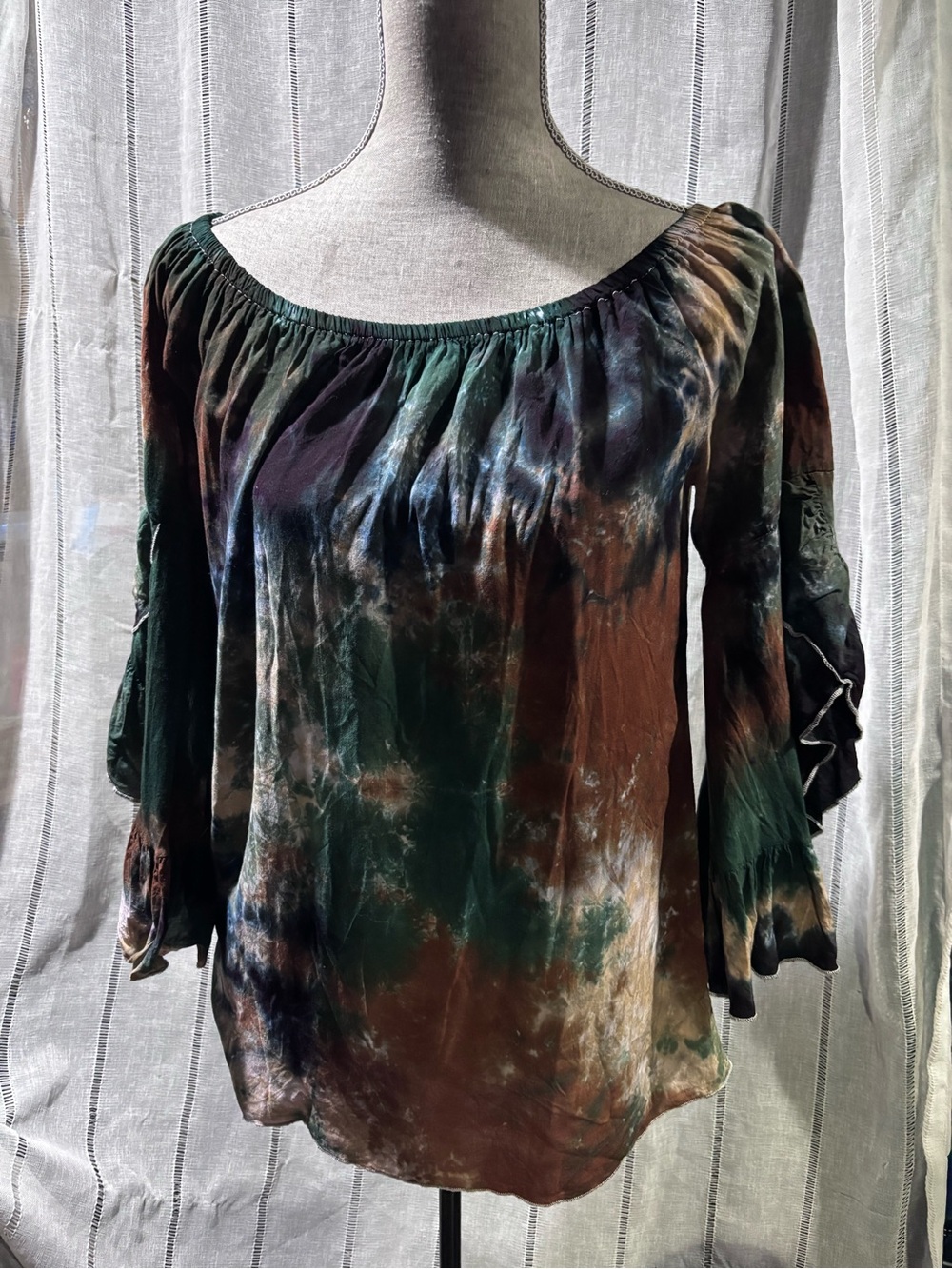 Elan Tie-Dye Off-Shoulder Top - Green & Brown